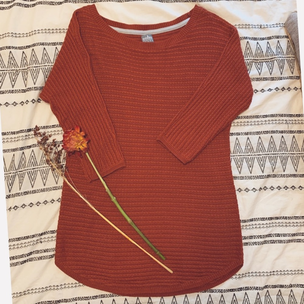 NY&C scarlet tunic sweater
